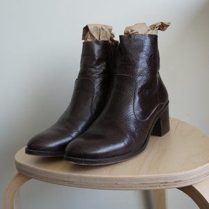 Brown L'intervalle Western Leather Ankle Boots 37